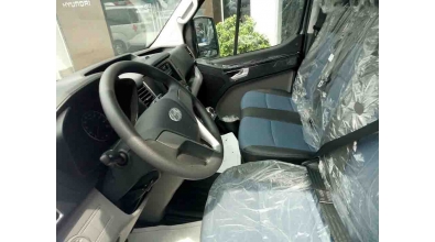 Hyundai Solati 16 chỗ